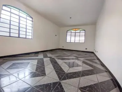 Sobrado com 4 Quartos à venda, 250m² no Vila Ipojuca, São Paulo