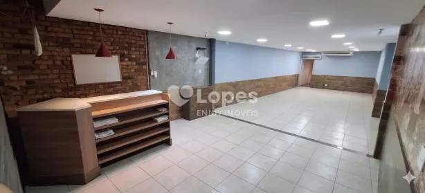 Ponto Comercial para alugar, 550m² no Vila Isabel, Rio de Janeiro