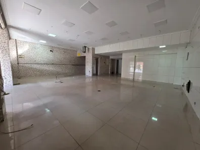 Ponto Comercial à venda, 700m² no Madureira, Rio de Janeiro