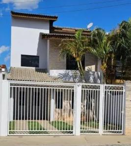 Casa com 3 Quartos para venda ou aluguel, 138m² no Jardim Piazza di Roma, Sorocaba