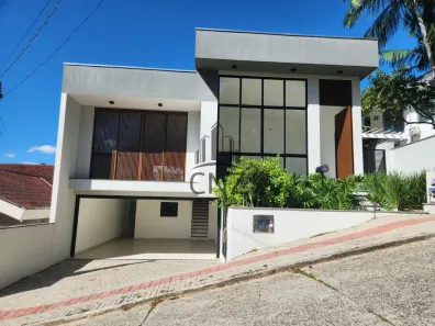 Casa com 3 Quartos à venda, 272m² no São Pedro, Brusque