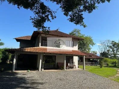 Casa com 3 Quartos à venda, 150m² no Pirabeiraba (Pirabeiraba), Joinville