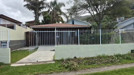 Casa com 2 Quartos para alugar, 80m² no Lagoa da Conceição, Florianópolis