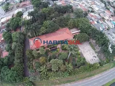 Casa com 6 Quartos para alugar, 840m² no Setor Campinas, Goiânia