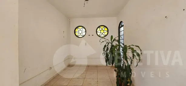 Casa com 3 Quartos para alugar, 90m² no Martins, Uberlândia