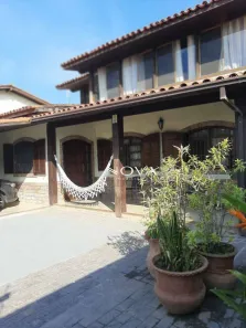 Casa com 6 Quartos à venda, 360m² no Piratininga, Niterói