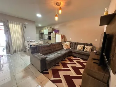 Casa com 2 Quartos à venda, 88m² no Jaraguá 84, Jaraguá do Sul