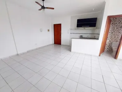 Kitnet à venda, 40m² no Ocian, Praia Grande