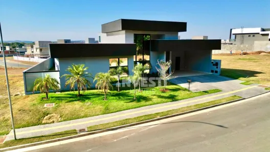 Casa de Condomínio com 3 Quartos à venda, 243m² no Jardins França, Goiânia
