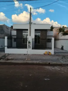 Casa com 2 Quartos à venda, 70m² no Colúmbia, Londrina