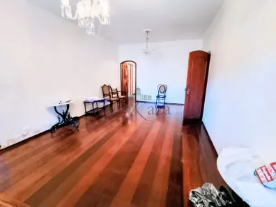 Casa com 4 Quartos à venda, 400m² no Cidade Jardim, Jacareí