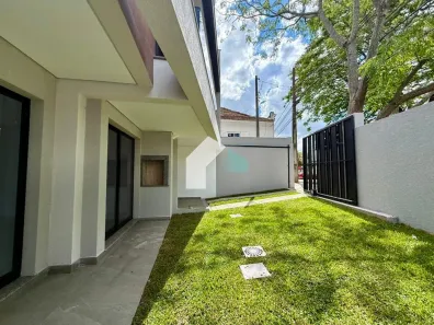 Sobrado com 3 Quartos à venda, 202m² no Tarumã, Curitiba