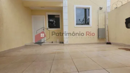 Casa com 2 Quartos à venda, 70m² no Irajá, Rio de Janeiro