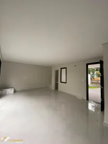 Casa com 3 Quartos à venda, 179m² no Água Verde, Curitiba