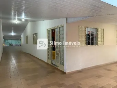 Casa com 4 Quartos à venda, 200m² no Santa Mônica, Uberlândia