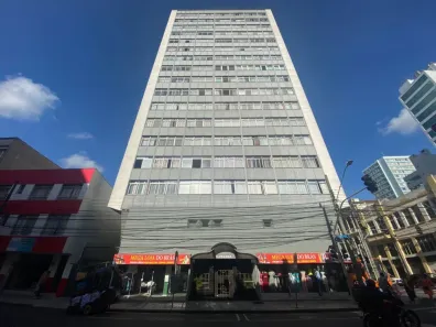 Apartamento com 2 Quartos para alugar, 90m² no Centro, Curitiba