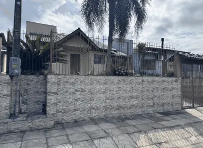 Casa com 3 Quartos à venda, 145m² no Aparecida, Portão