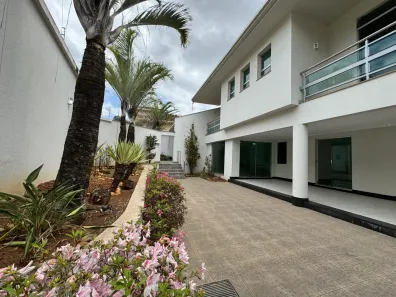 Casa com 5 Quartos à venda, 780m² no Ingá Alto, Betim