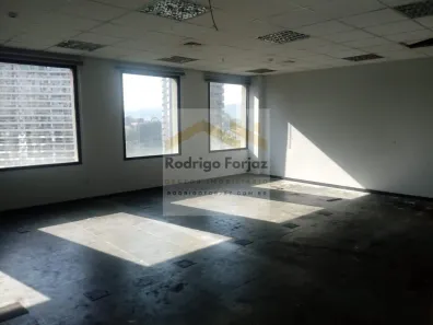 Sala Comercial para alugar, 340m² no Dezoito do Forte Empresarial/Alphaville., Barueri