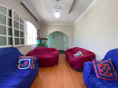 Casa com 4 Quartos à venda, 135m² no Novo Progresso, Contagem