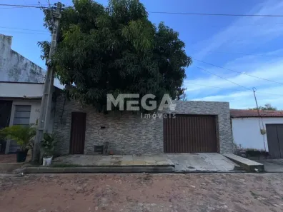 Casa com 3 Quartos à venda, 310m² no São José, Crato