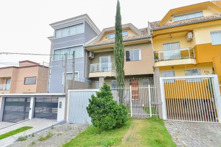 Sobrado com 3 Quartos à venda, 175m² no Lindóia, Curitiba