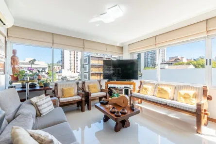 Apartamento com 3 Quartos à venda, 95m² no Passo da Areia, Porto Alegre