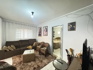 Casa com 3 Quartos à venda, 200m² no Jardim Guanabara, Goiânia