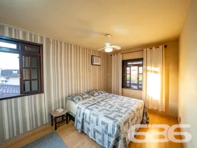 Sobrado com 3 Quartos à venda, 268m² no Costa e Silva, Joinville