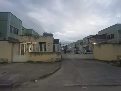 Casa de Condomínio com 2 Quartos à venda, 50m² no Laranjal, São Gonçalo