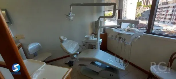 Sala Comercial com 3 Quartos à venda, 41m² no Rio Branco, Porto Alegre