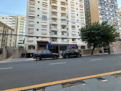Apartamento com 3 Quartos para alugar, 147m² no Centro, Londrina