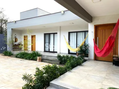 Fazenda/Sítio com 4 Quartos à venda, 410m² no Recanto dos Dourados, Campinas