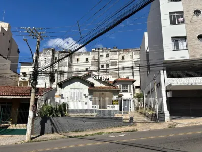 Casa com 4 Quartos à venda, 383m² no Jardim Glória, Juiz de Fora
