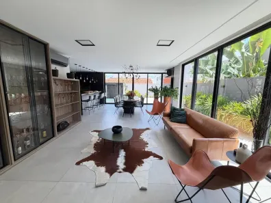 Casa de Condomínio com 5 Quartos à venda, 350m² no Tabajaras, Teresina