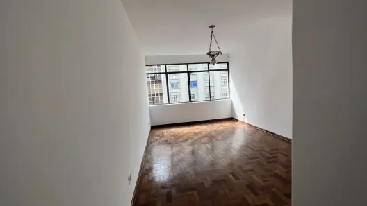 Apartamento com 2 Quartos para alugar, 125m² no Centro, Curitiba
