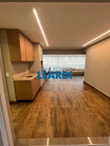Apartamento com 3 Quartos para alugar, 240m² no Vila Gomes Cardim, São Paulo