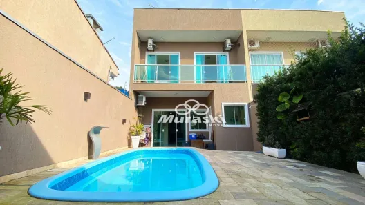 Sobrado com 4 Quartos à venda, 177m² no Guaratuba, Guaratuba