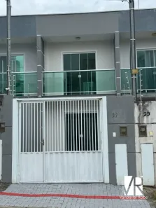 Casa com 2 Quartos para alugar, 60m² no Areias, Camboriú