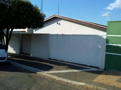 Casa com 3 Quartos à venda, 237m² no Jardim Nossa Senhora de Fátima, Americana