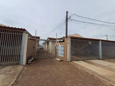 Casa com 3 Quartos à venda, 55m² no Santa Cruz, Cascavel