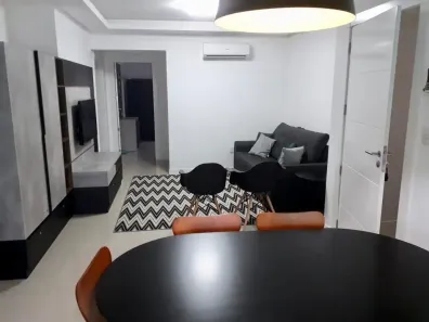 Apartamento com 2 Quartos para alugar, 80m² no Meia Praia, Itapema