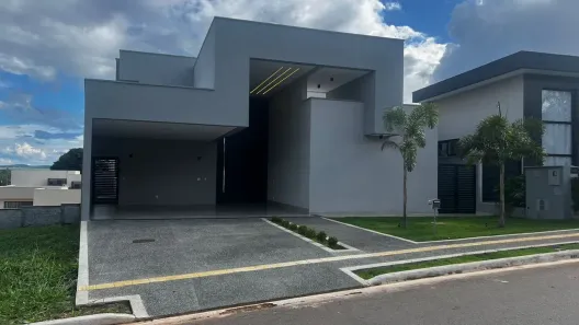 Casa de Condomínio com 4 Quartos à venda, 333m² no Fazenda Vau das Pombas, Goiânia
