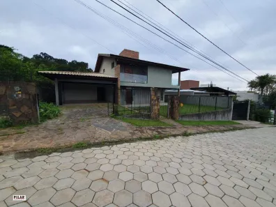 Casa com 5 Quartos para alugar, 562m² no Mina Brasil, Criciúma