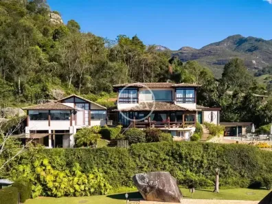 Casa com 3 Quartos à venda, 600m² no Itaipava, Petrópolis