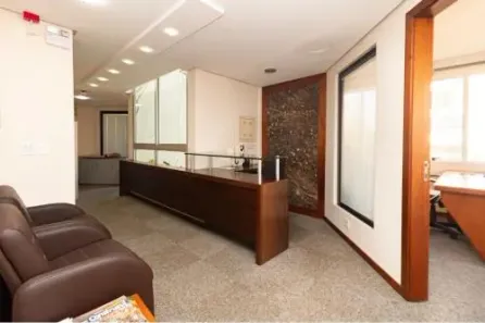 Sala Comercial à venda, 122m² no Menino Deus, Porto Alegre