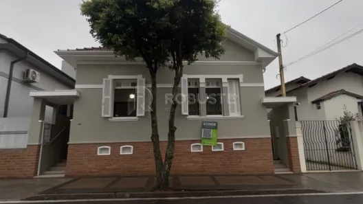 Casa com 3 Quartos à venda, 136m² no Centro, Botucatu