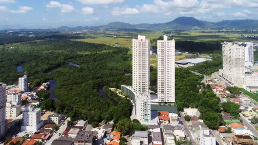 Apartamento com 3 Quartos à venda, 100m² no Meia Praia, Itapema