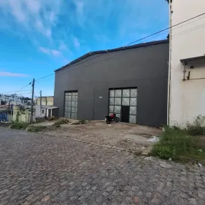 Galpão/Depósito/Armazém com 3 Quartos para alugar, 450m² no Candelária, Natal