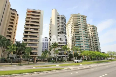 Apartamento com 3 Quartos para alugar, 283m² no Agronômica, Florianópolis
